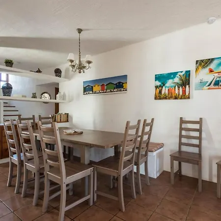 Βίλα Binibequer Vell Sleeps 9 With Pool And Air Con *